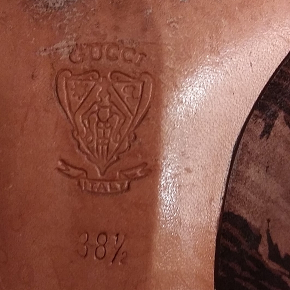 GUCCI SUEDE PUMP SIZE 38.5 (8.5) - Picture 14 of 14